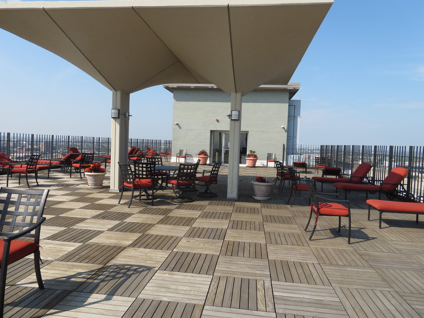 3550 N Lake Shore Drive #413, Chicago, IL 60657