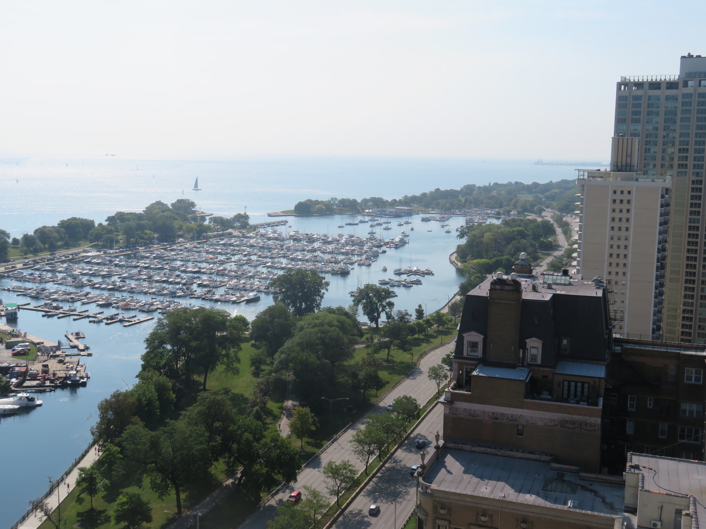 3550 N Lake Shore Drive #413, Chicago, IL 60657