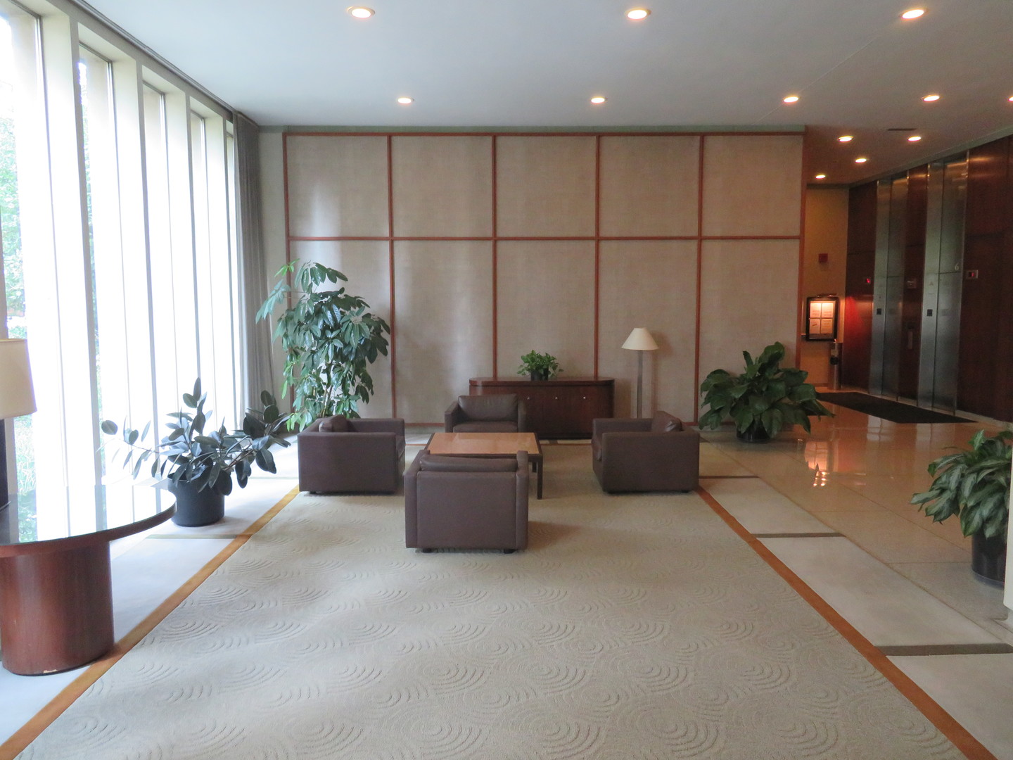 3550 N Lake Shore Drive #413, Chicago, IL 60657