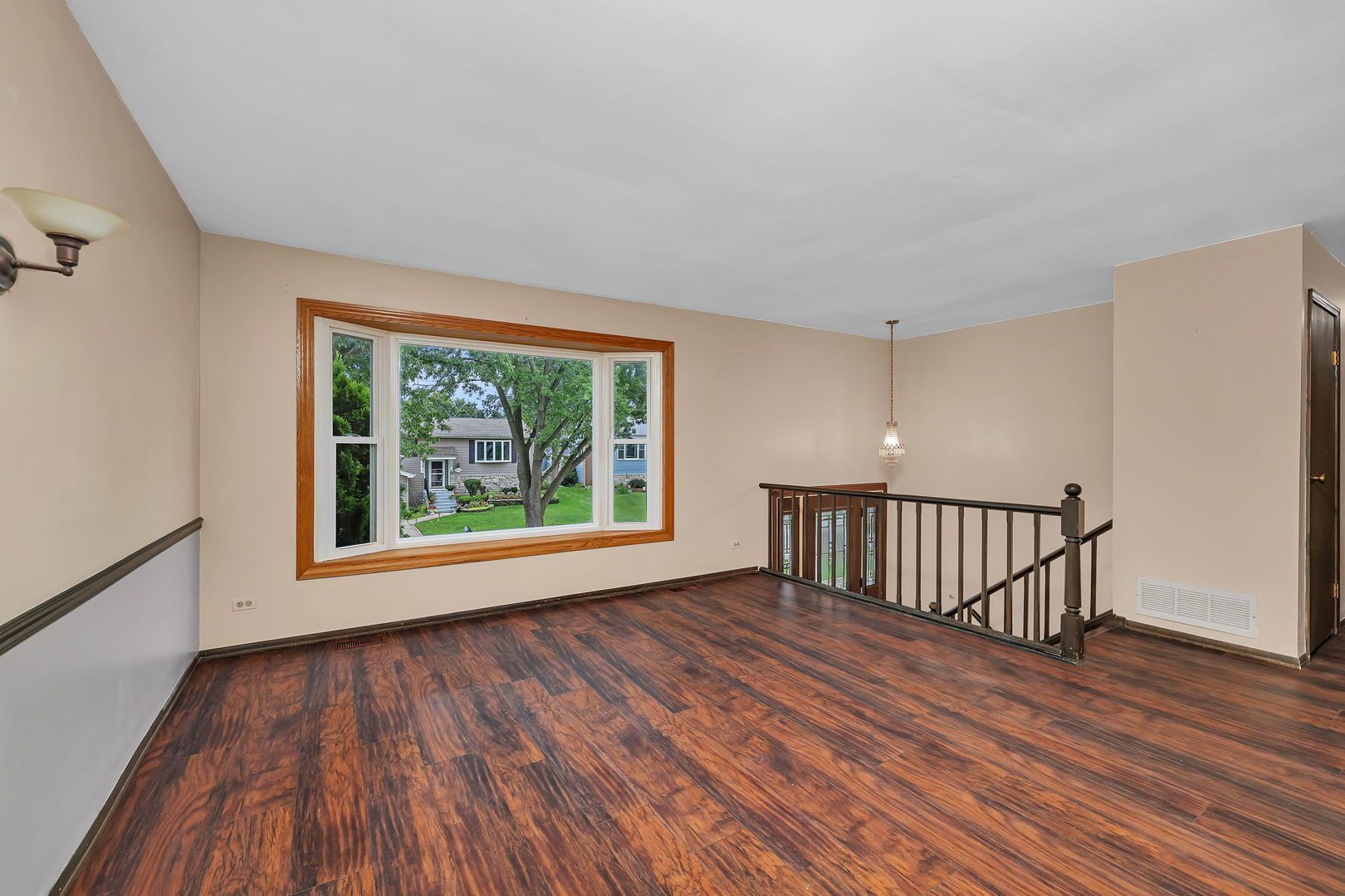 534 Cottonwood Circle, Bolingbrook, IL 60440