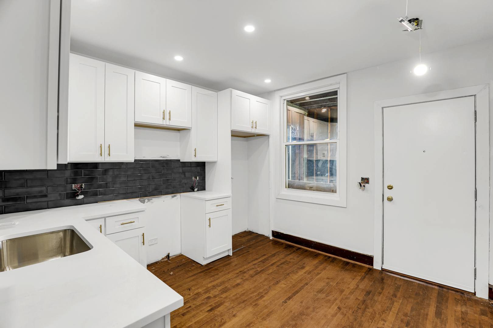 4339 W Monroe Street, Chicago, IL 60624