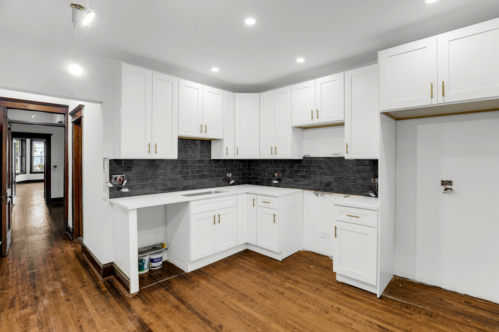 4339 W Monroe Street, Chicago, IL 60624