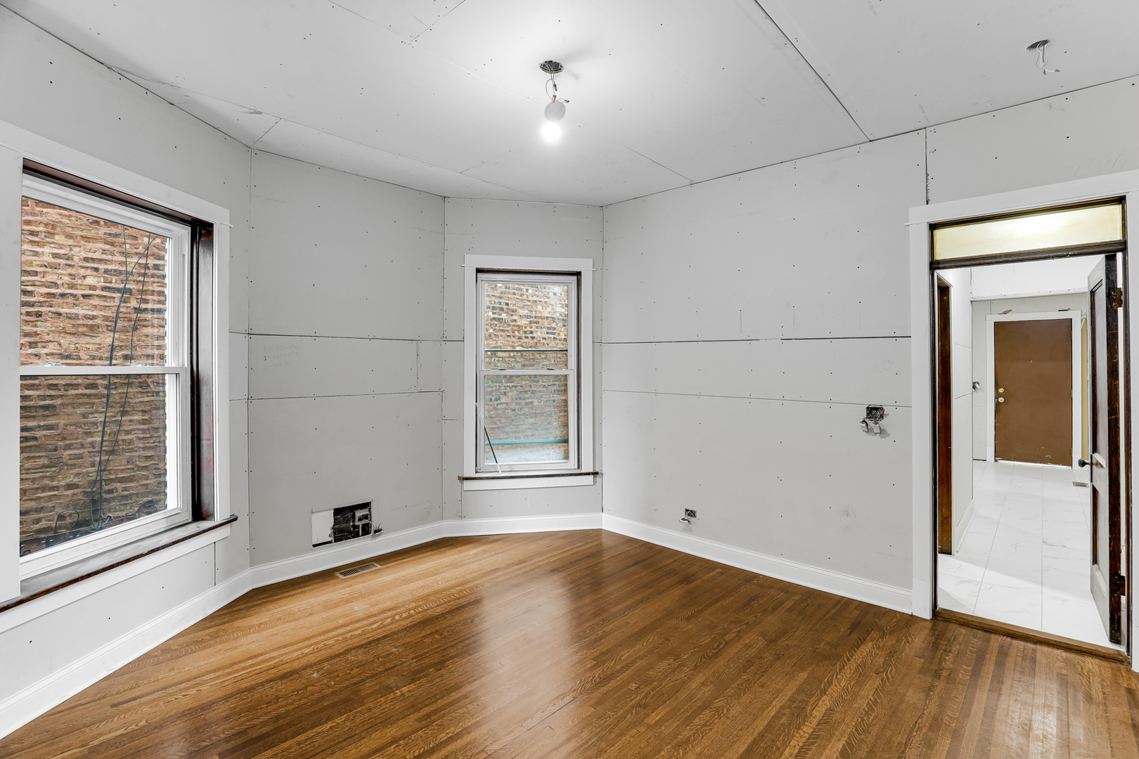 4339 W Monroe Street, Chicago, IL 60624