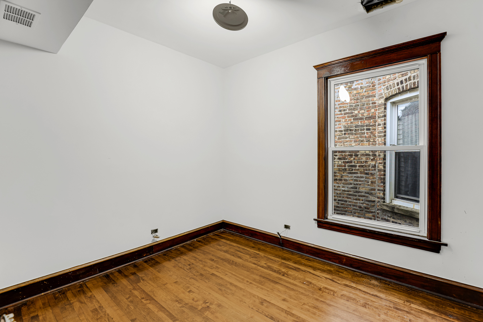 4339 W Monroe Street, Chicago, IL 60624