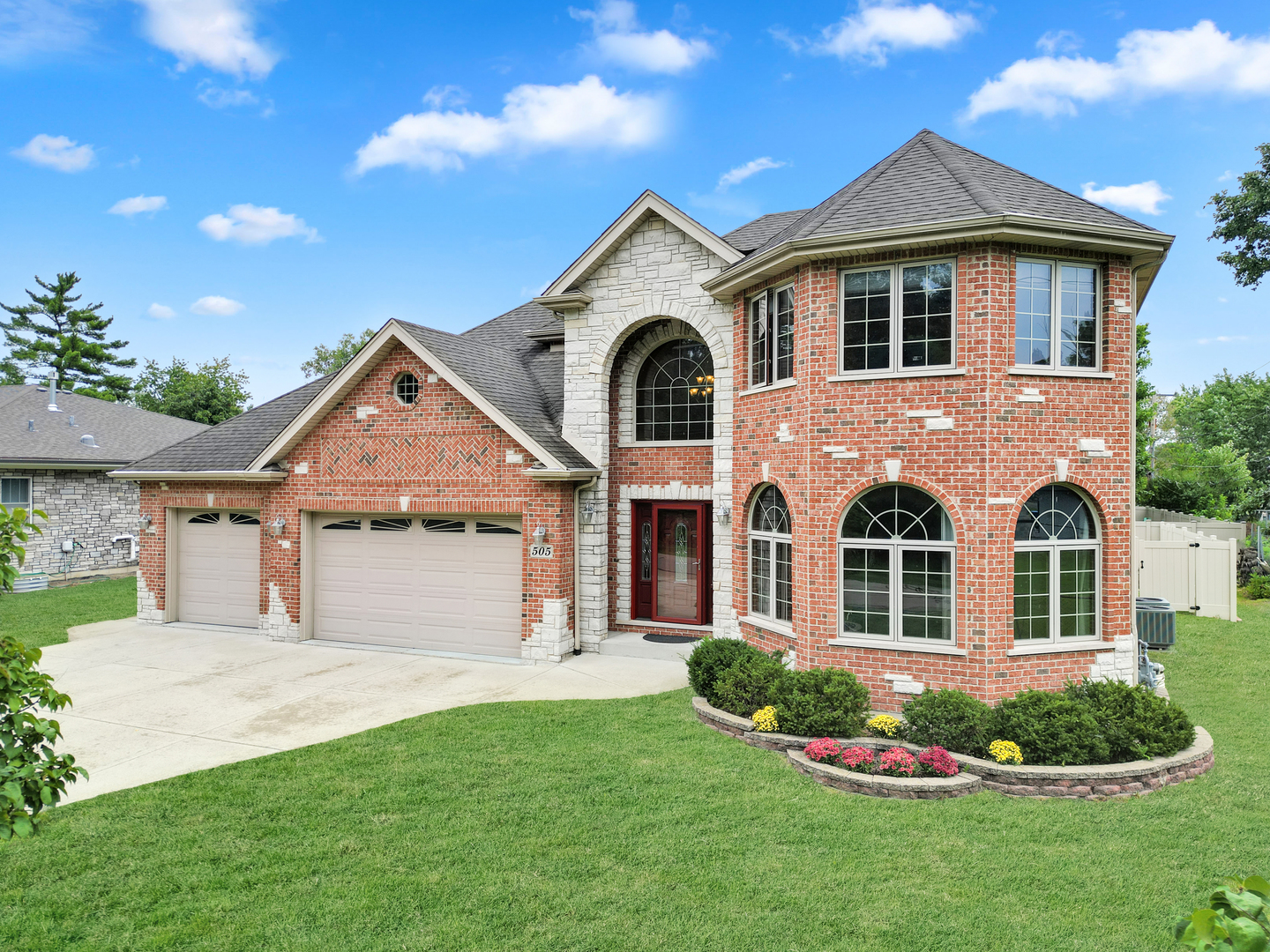 505 N Central Avenue, Addison, IL 60101