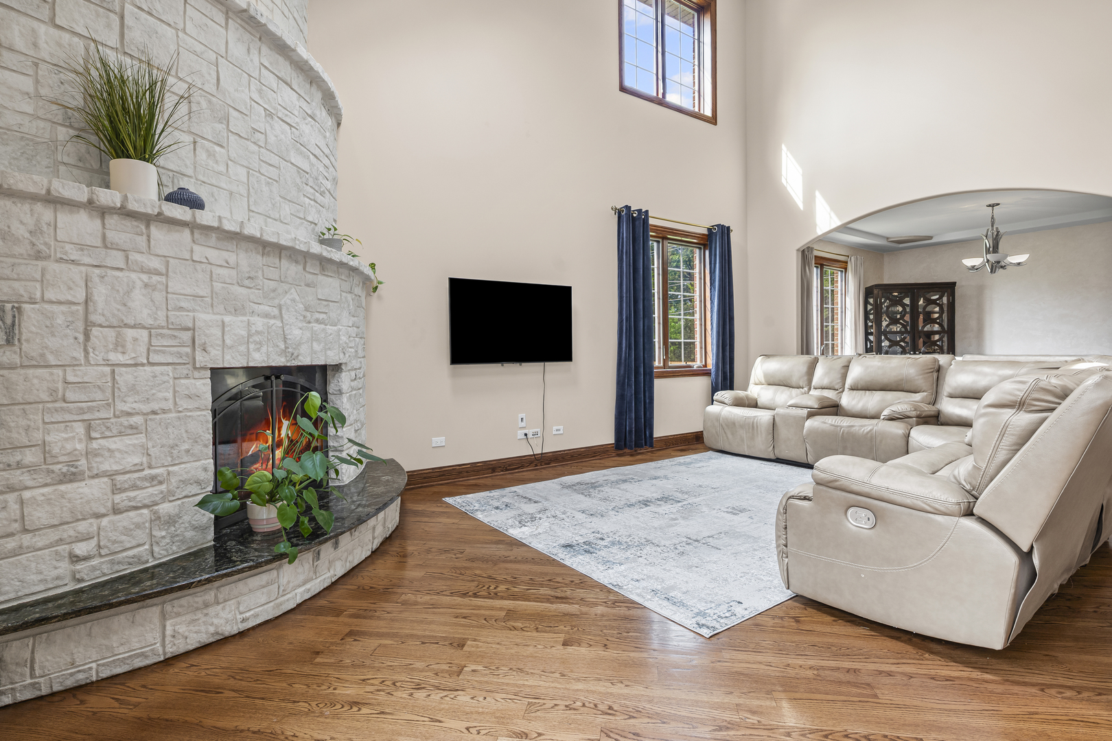 505 N Central Avenue, Addison, IL 60101