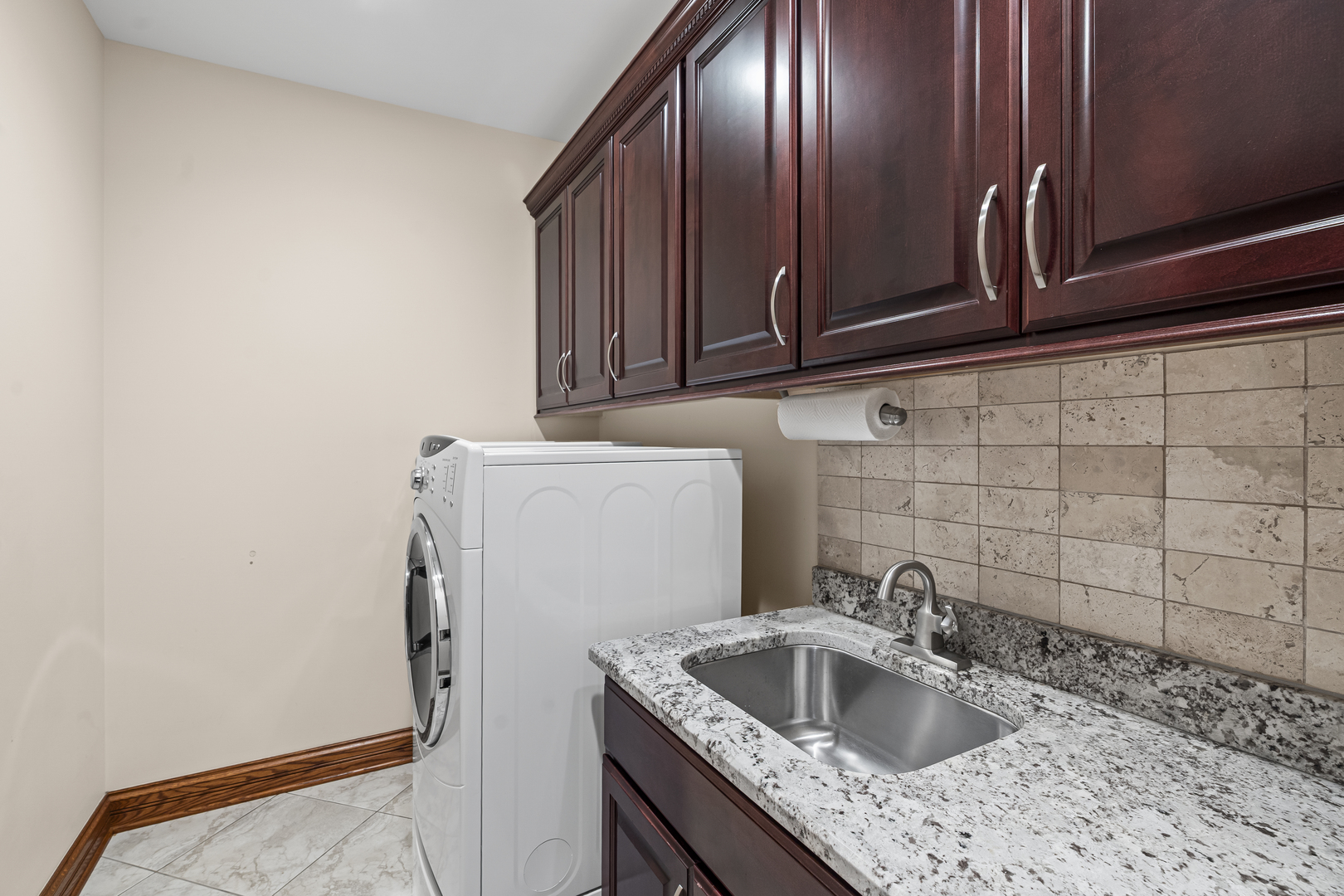 505 N Central Avenue, Addison, IL 60101