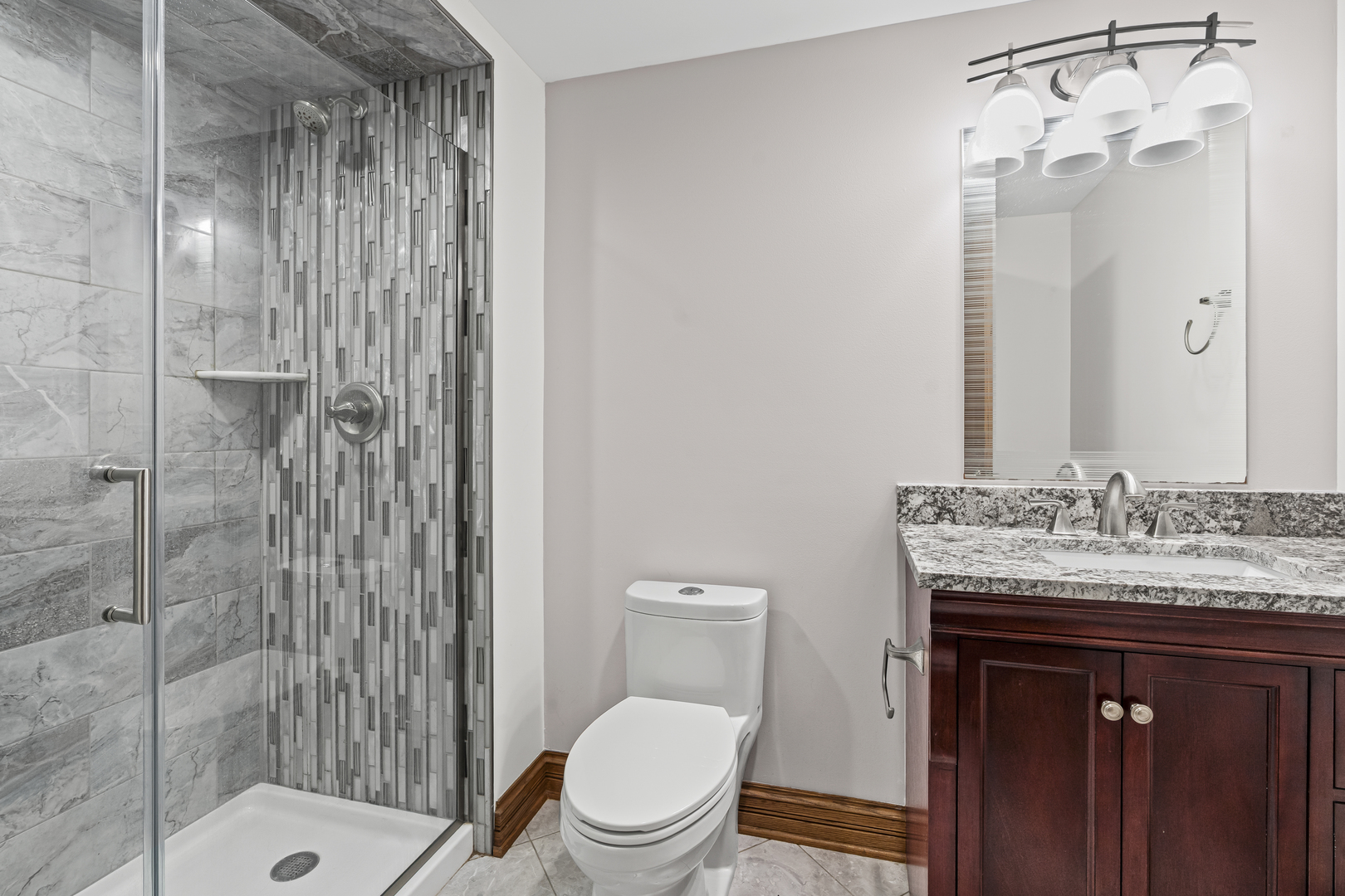 505 N Central Avenue, Addison, IL 60101