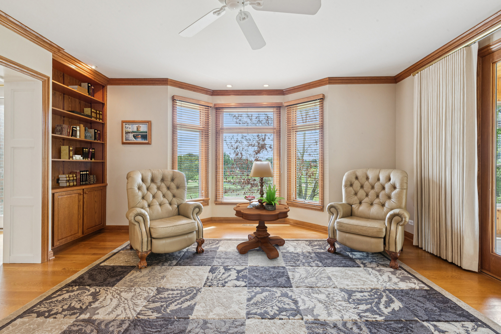 6401 Locust Lane, Libertyville, IL 60048