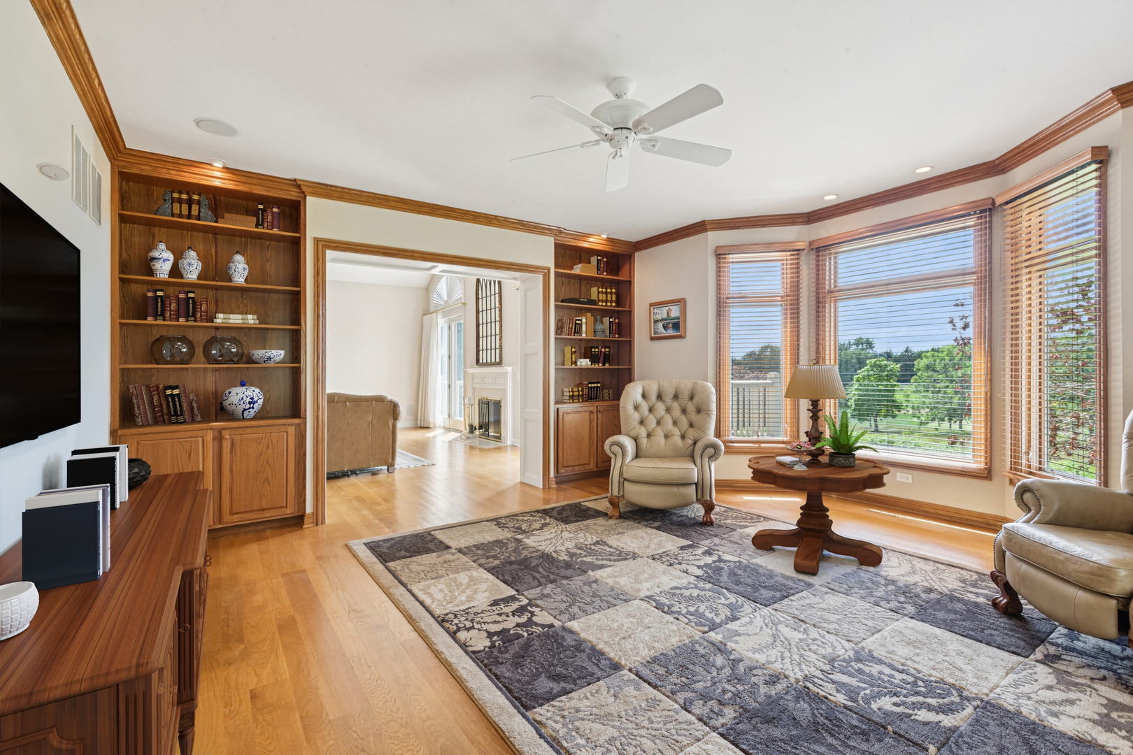 6401 Locust Lane, Libertyville, IL 60048