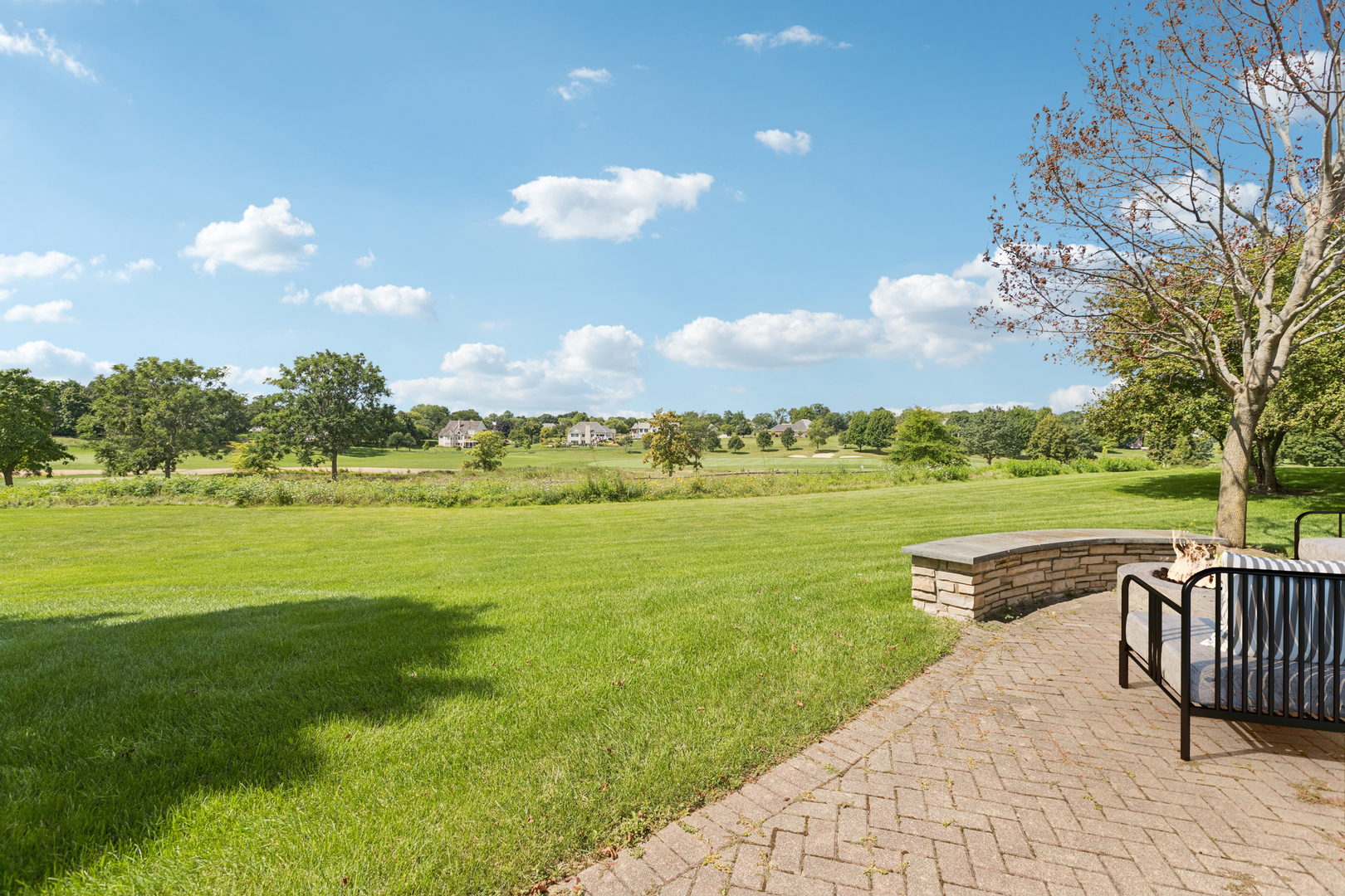6401 Locust Lane, Libertyville, IL 60048