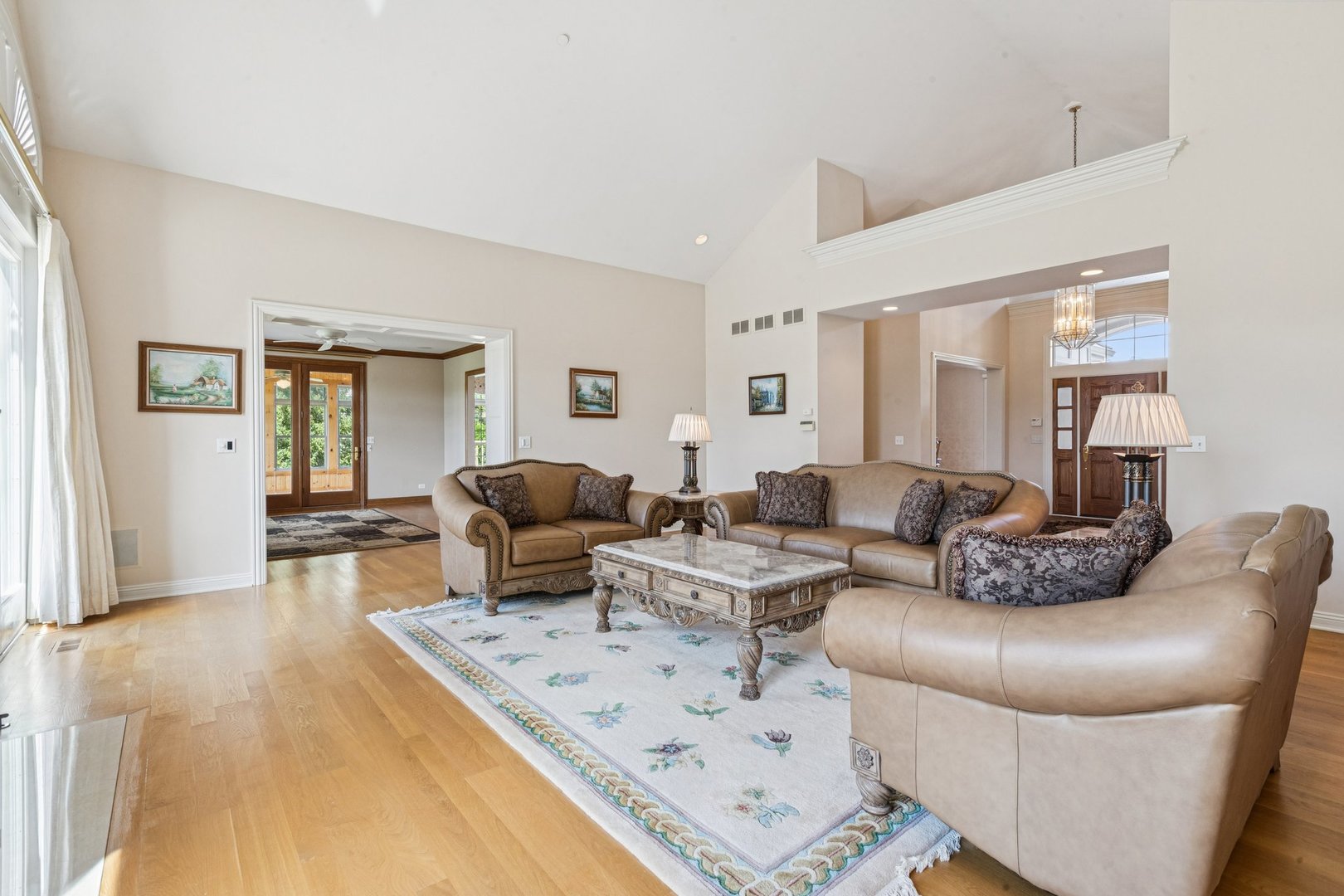 6401 Locust Lane, Libertyville, IL 60048