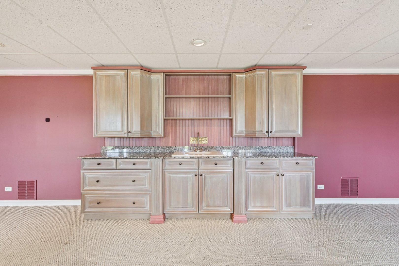 6401 Locust Lane, Libertyville, IL 60048