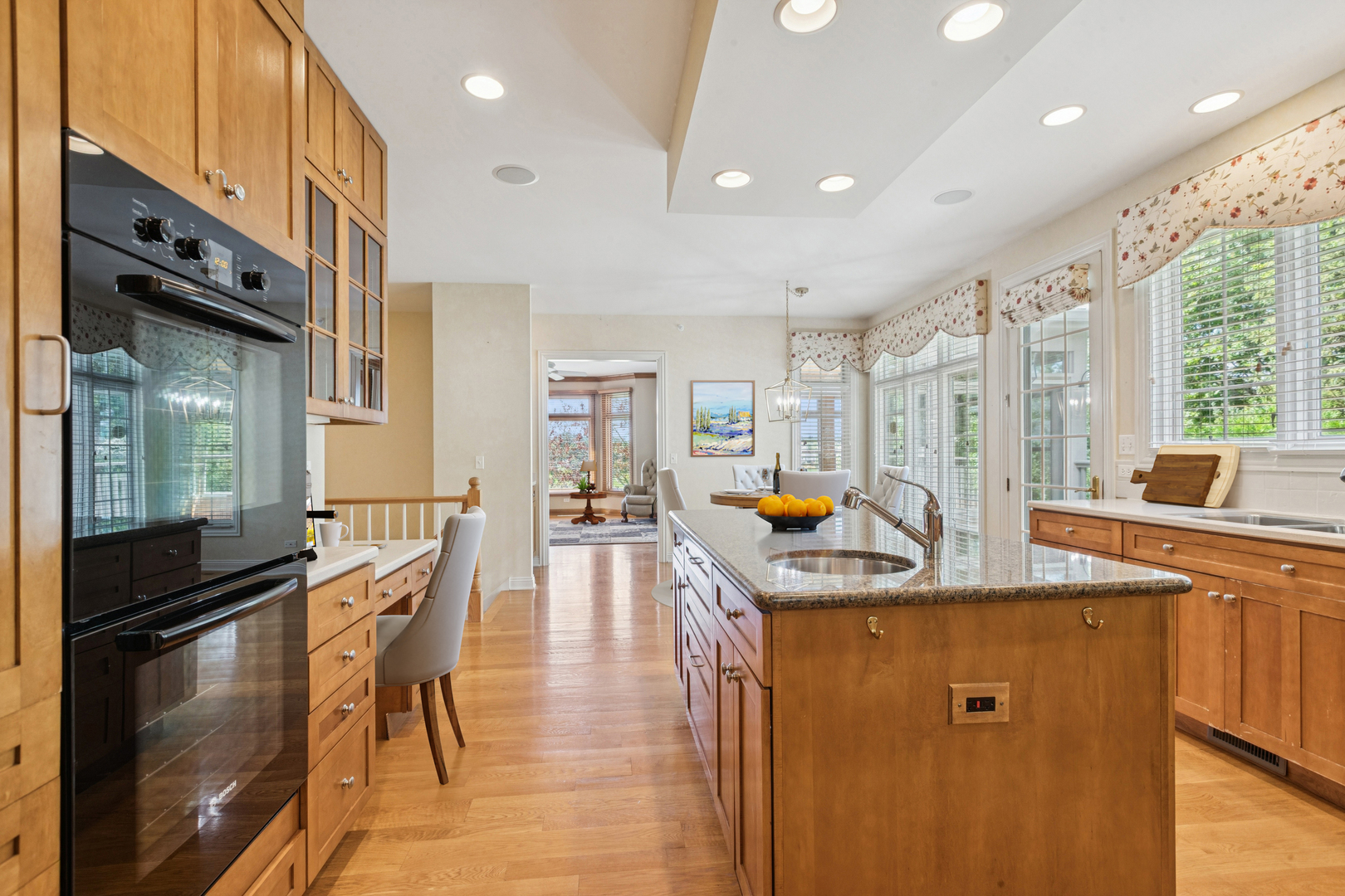 6401 Locust Lane, Libertyville, IL 60048