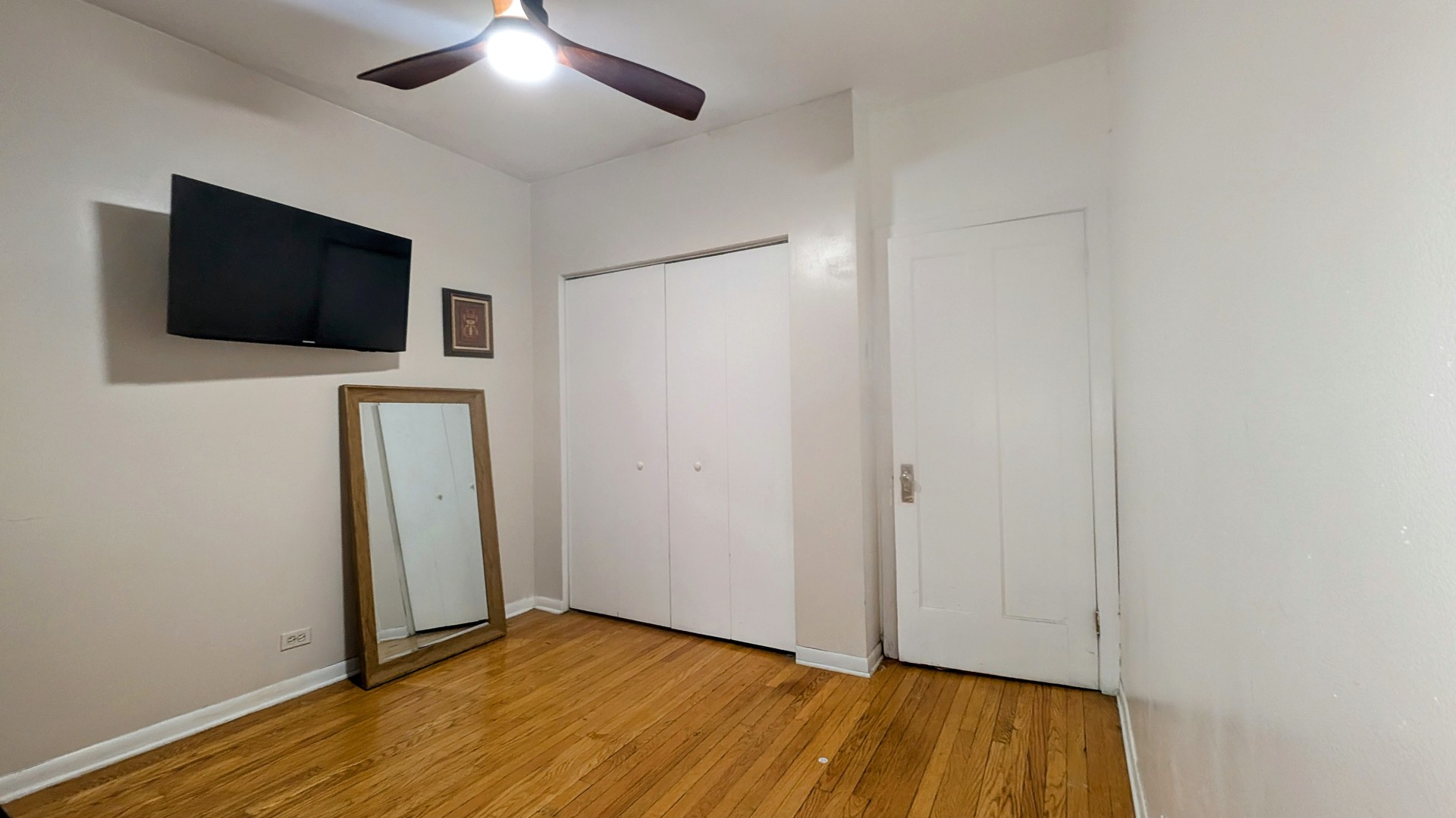 3707 W CULLOM Avenue #1, Chicago, IL 60618