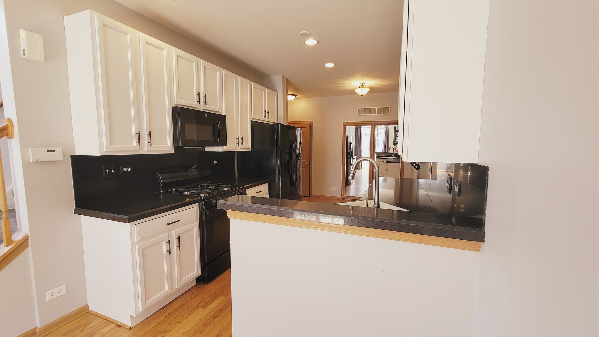 2592 Hillsboro Boulevard #2592, Aurora, IL 60503