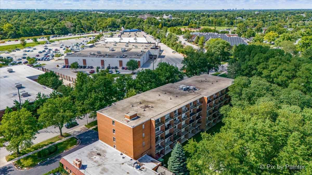 255 S West Avenue #308, Elmhurst, IL 60126