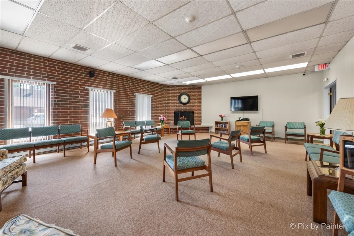255 S West Avenue #308, Elmhurst, IL 60126
