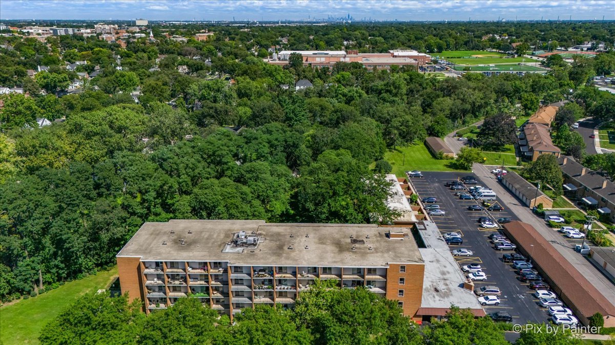 255 S West Avenue #308, Elmhurst, IL 60126