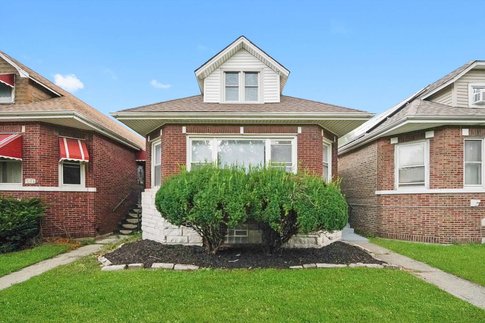8127 S Stewart Avenue, Chicago, IL 60620