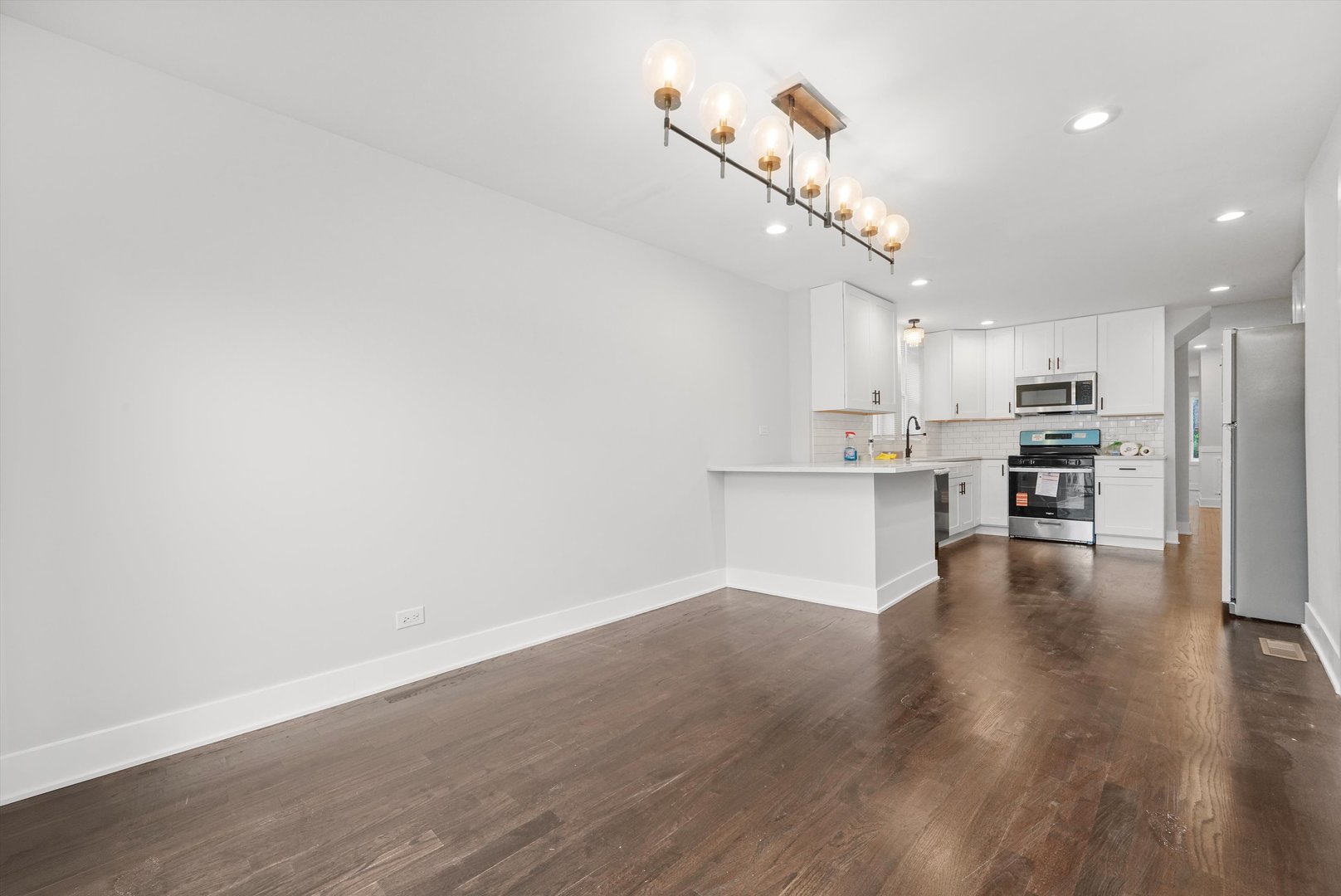 8127 S Stewart Avenue, Chicago, IL 60620