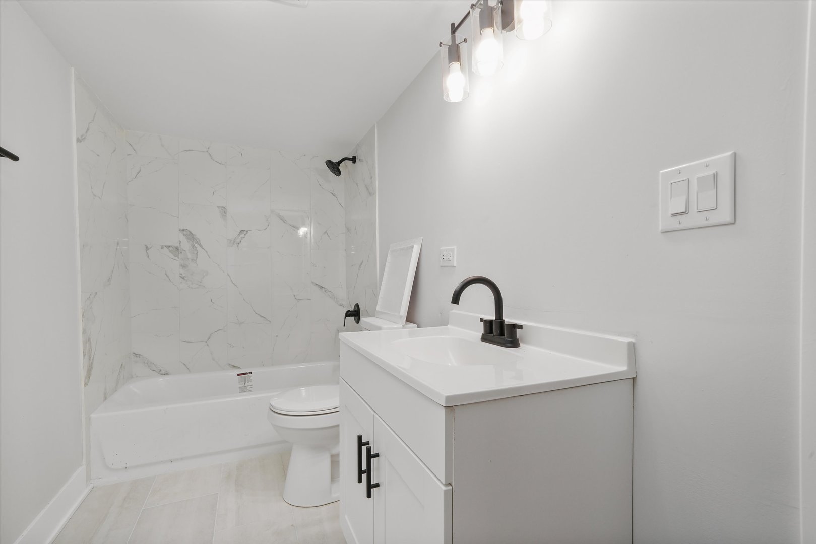 8127 S Stewart Avenue, Chicago, IL 60620
