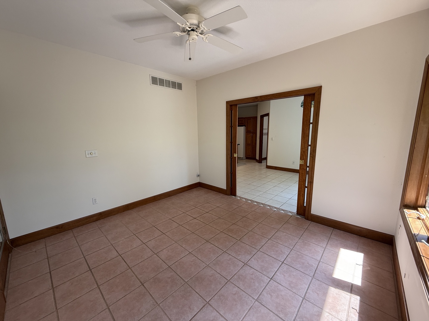893 S Oakland Avenue, Forsyth, IL 62535