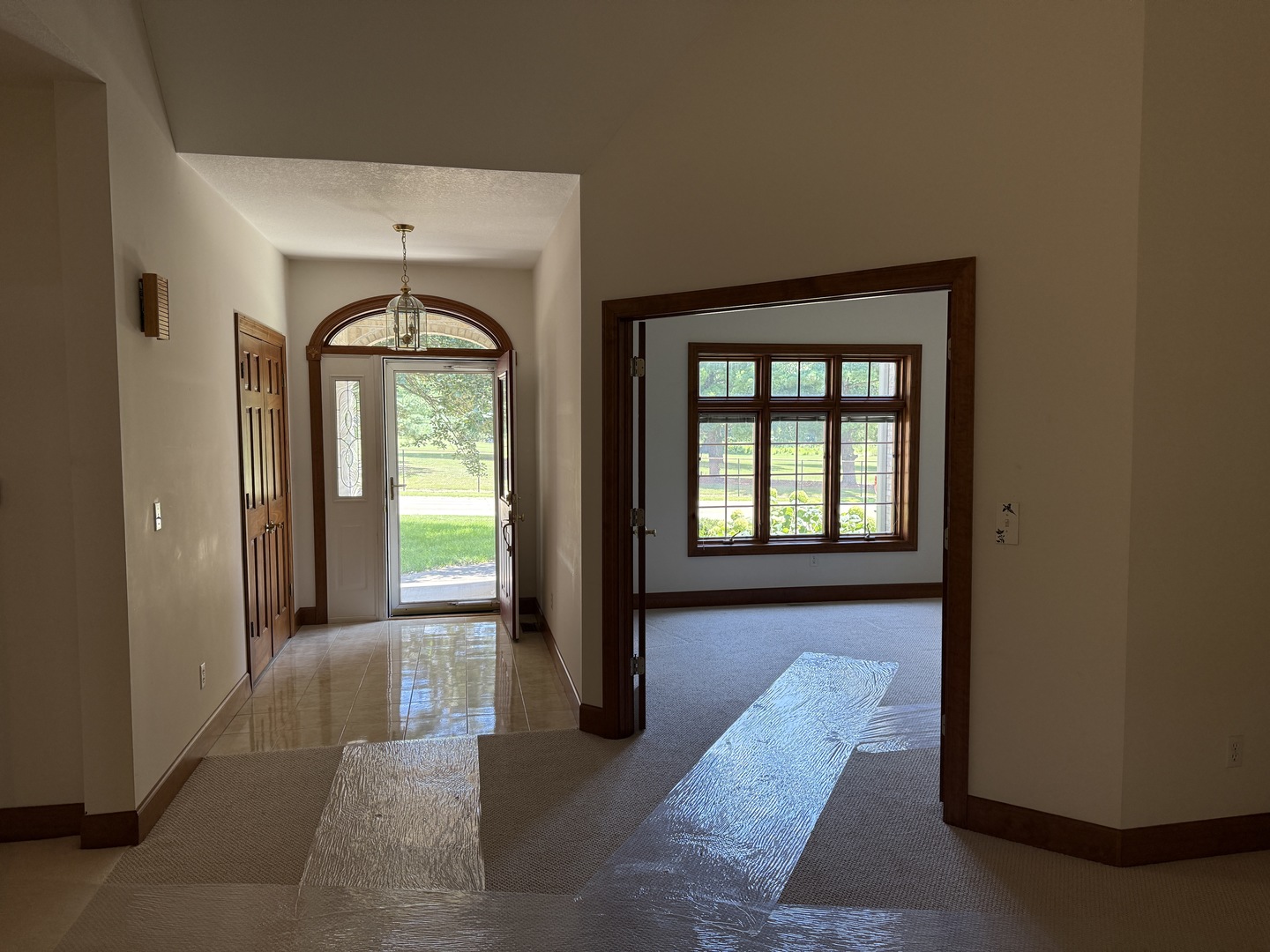 893 S Oakland Avenue, Forsyth, IL 62535