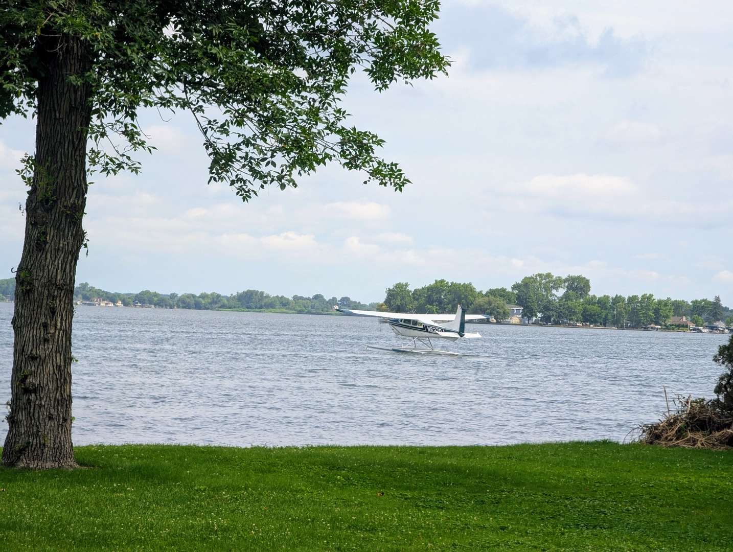 3233 N Bayview Lane, McHenry, IL 60051