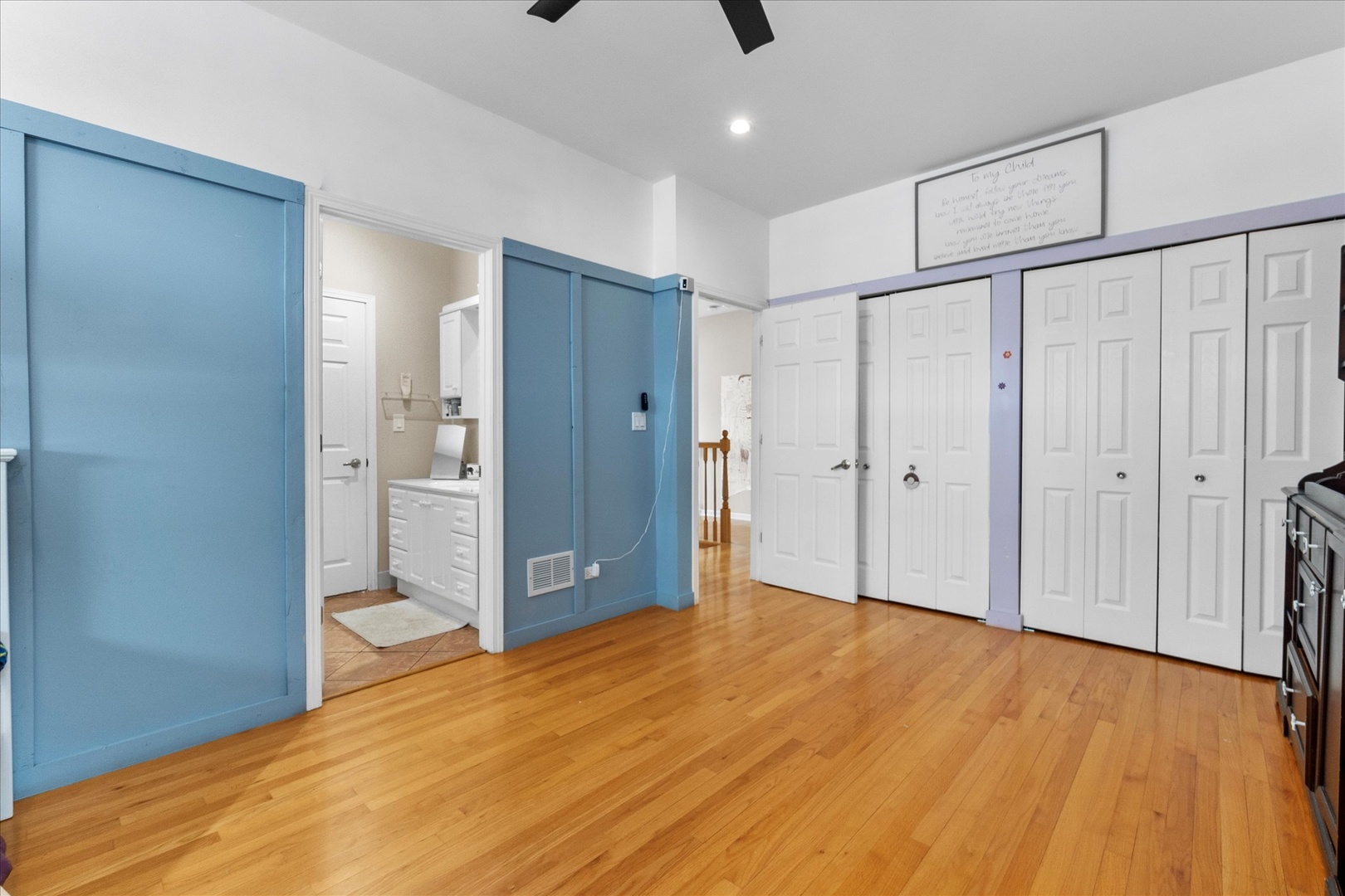 9341 S 82nd Avenue, Hickory Hills, IL 60457