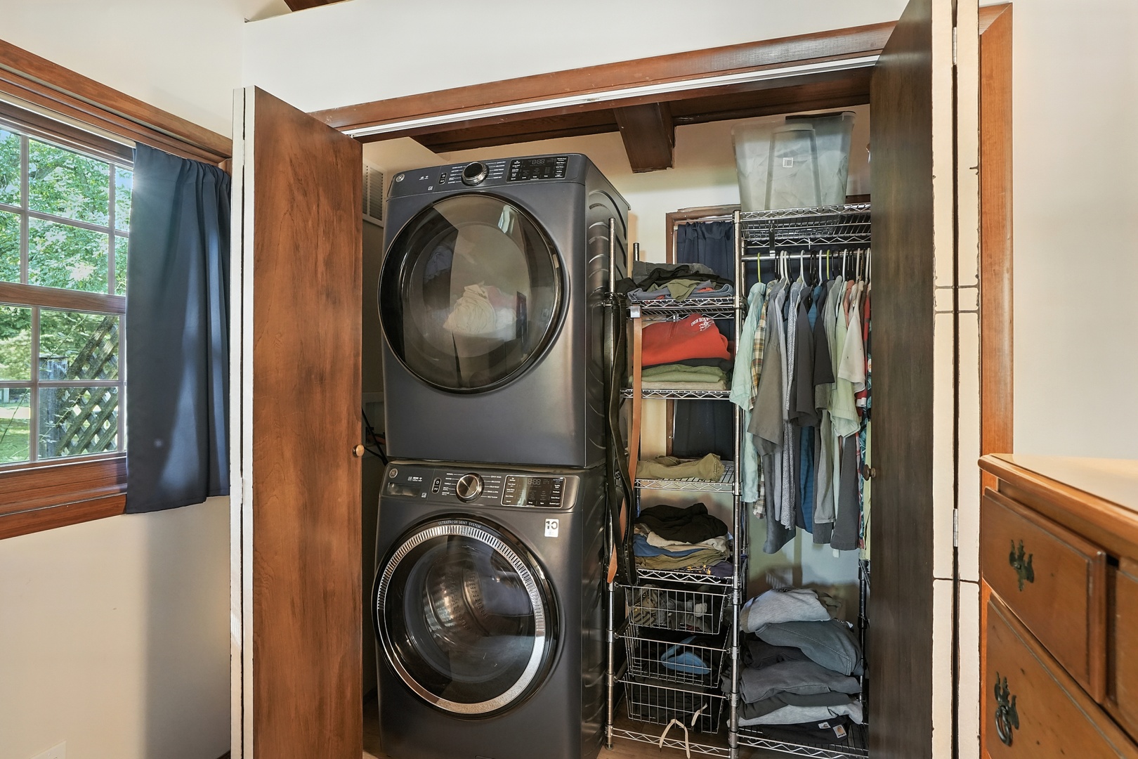 600 W 10th Street, Hobart, IN 46342