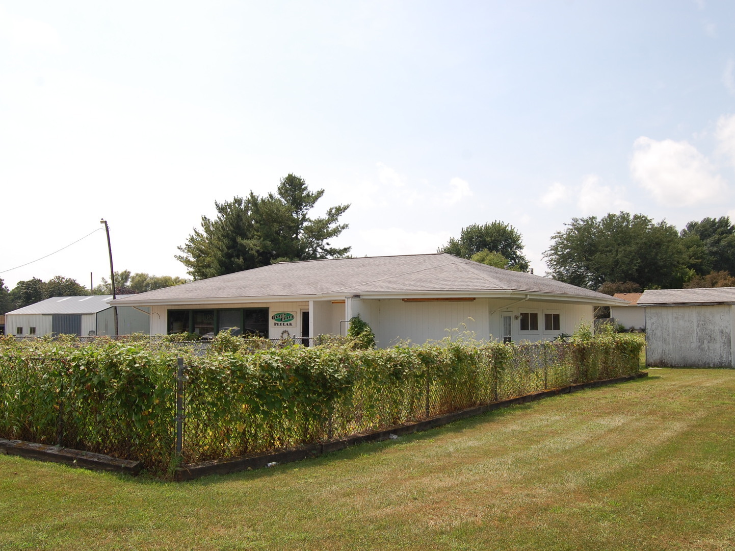 909 Green Ridge Avenue, Earlville, IL 60518