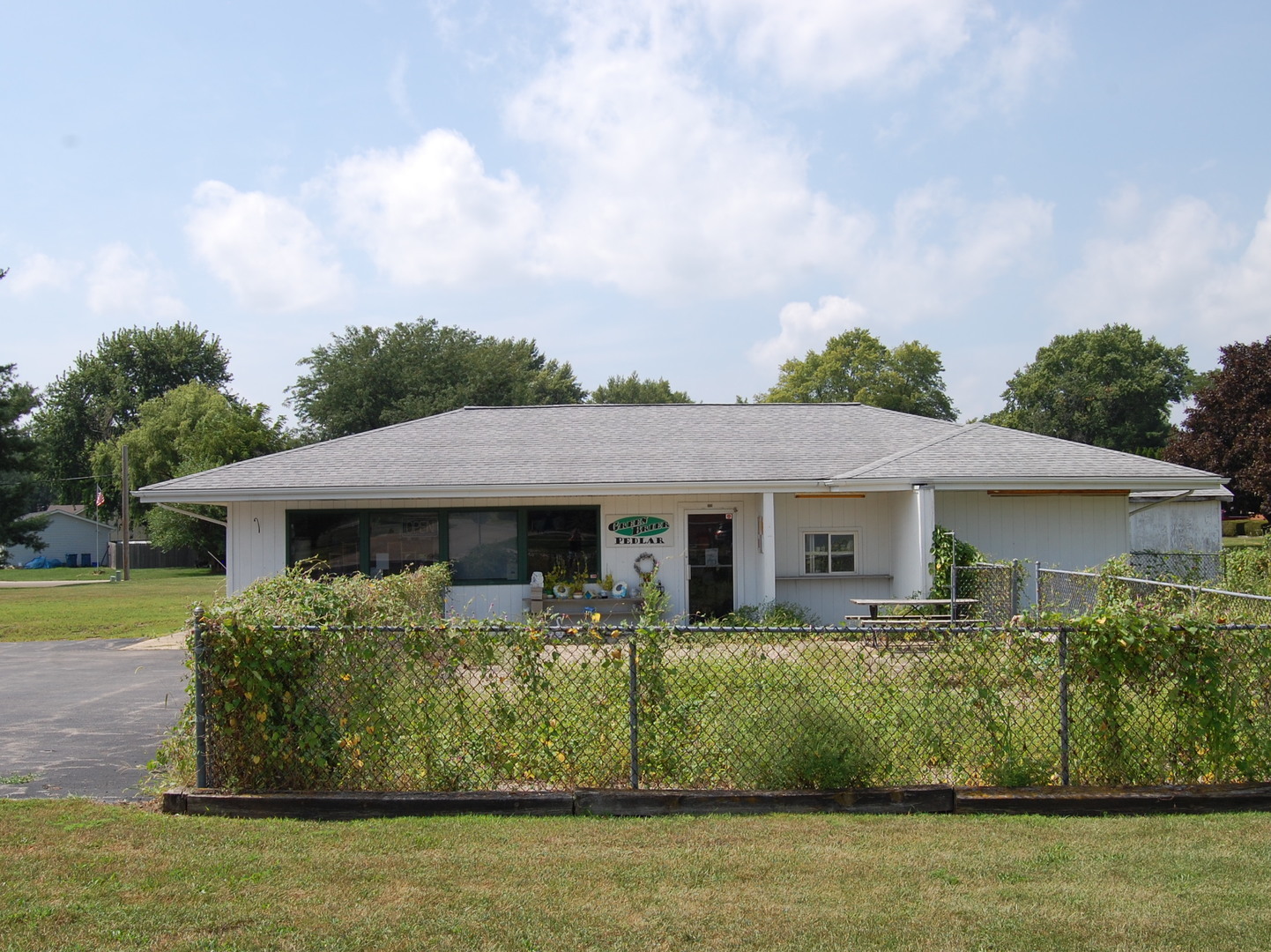 909 Green Ridge Avenue, Earlville, IL 60518