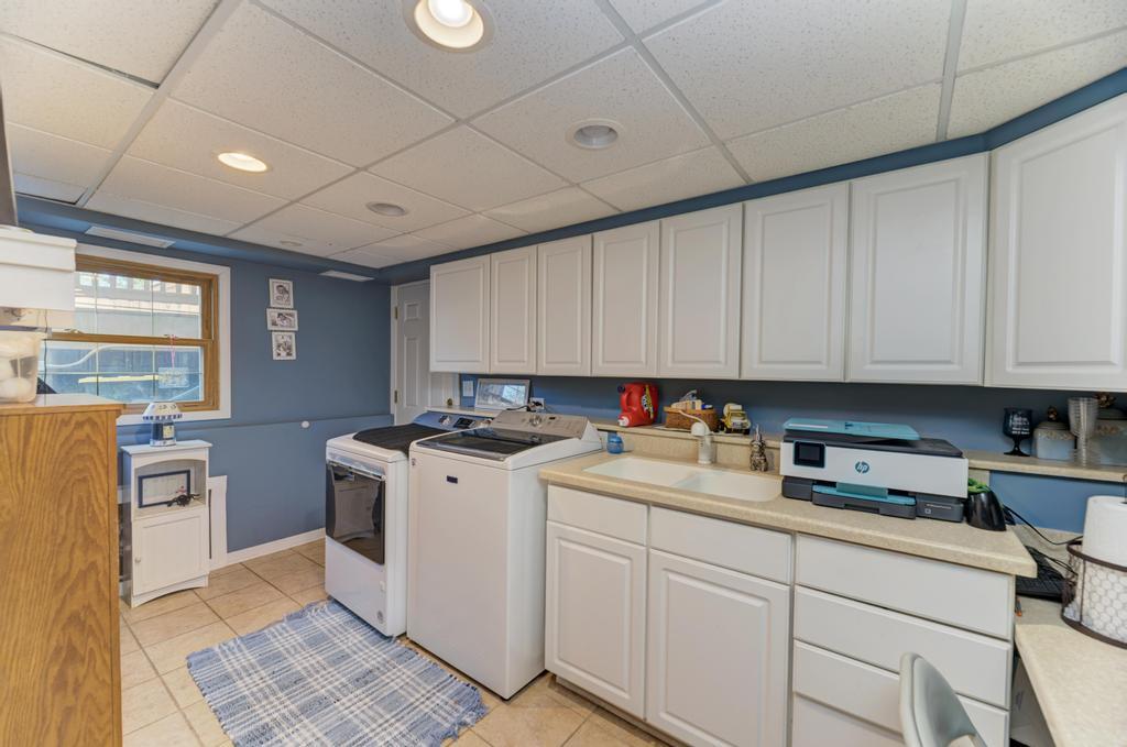 7930 Grant Street, Darien, IL 60561