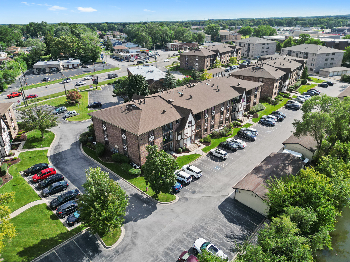10512 Ridge Cove Drive #11C, Chicago Ridge, IL 60415
