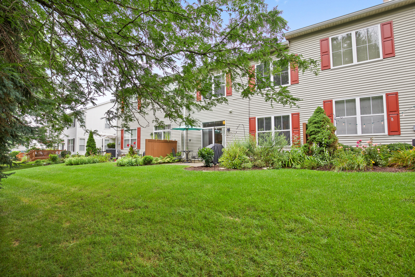 312 Grand Ridge Road #312, St. Charles, IL 60175