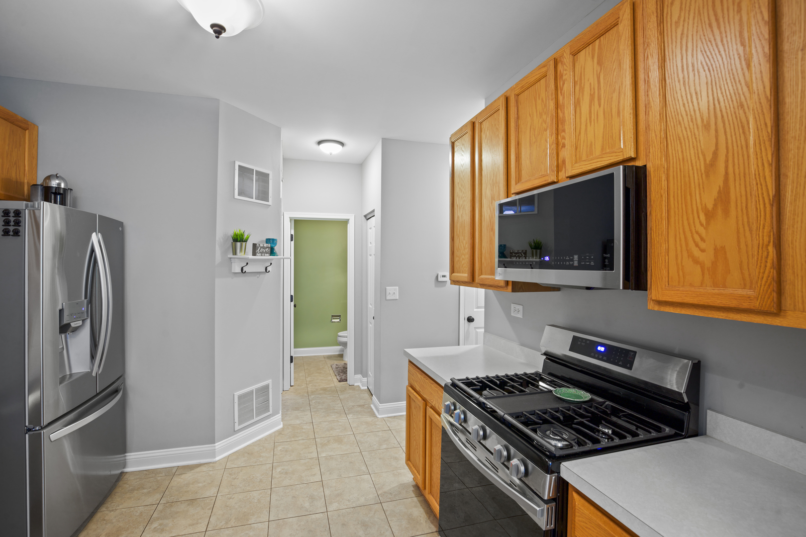 312 Grand Ridge Road #312, St. Charles, IL 60175