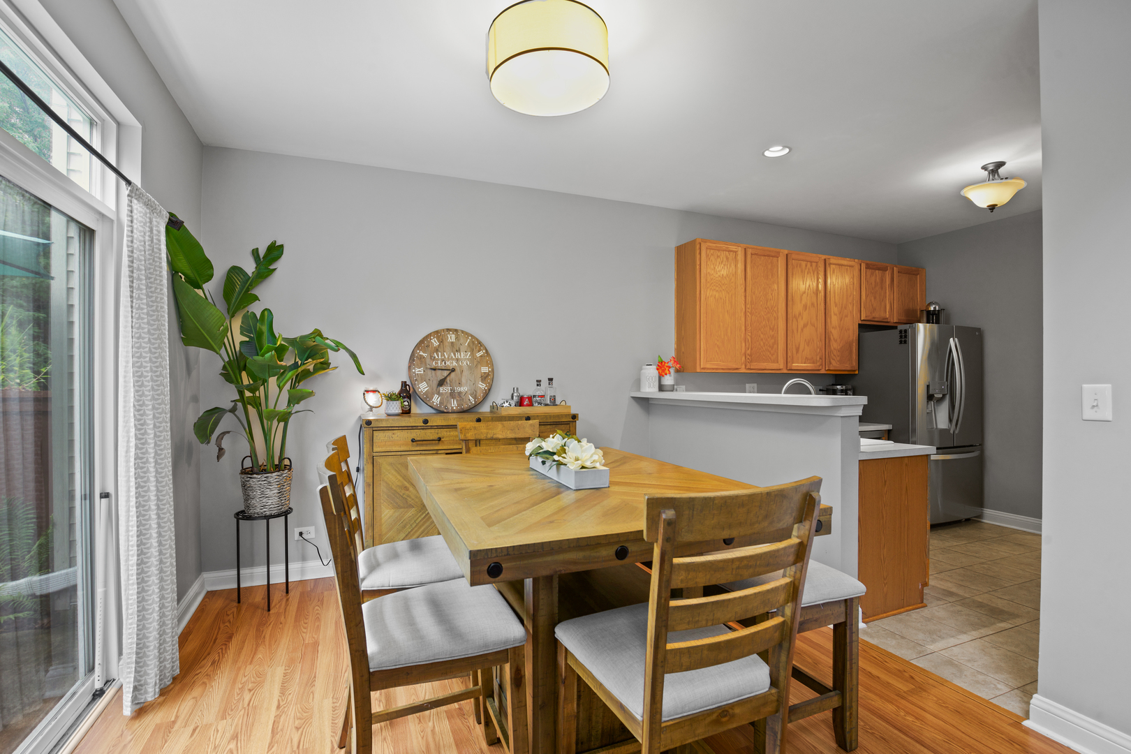 312 Grand Ridge Road #312, St. Charles, IL 60175