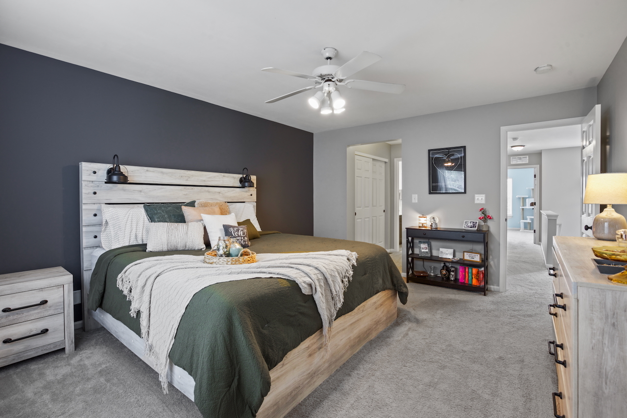 312 Grand Ridge Road #312, St. Charles, IL 60175