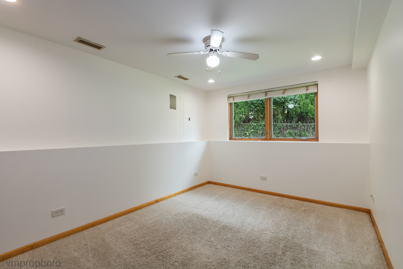 1018 E Kitson Drive, Palatine, IL 60074