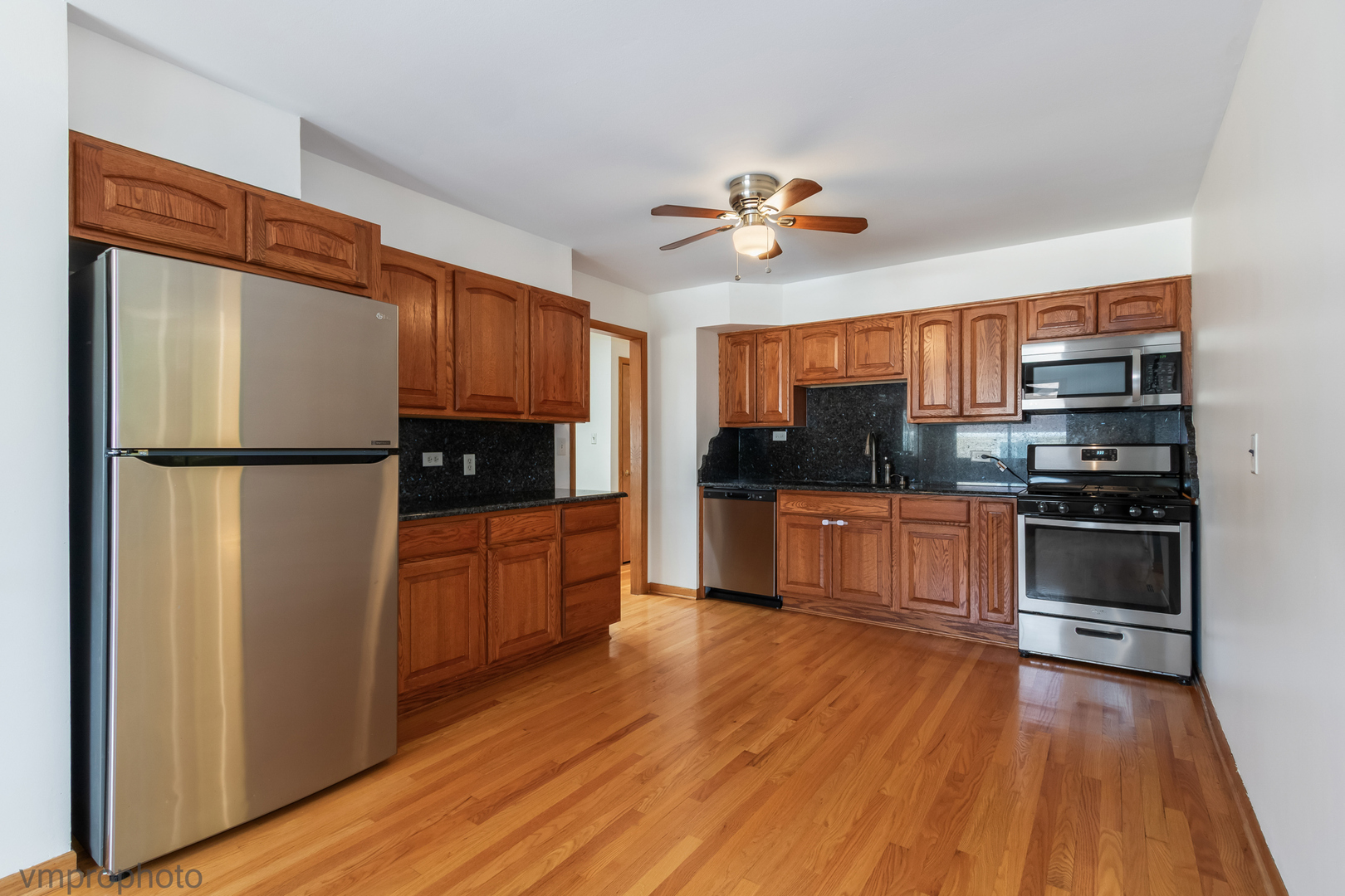 1018 E Kitson Drive, Palatine, IL 60074