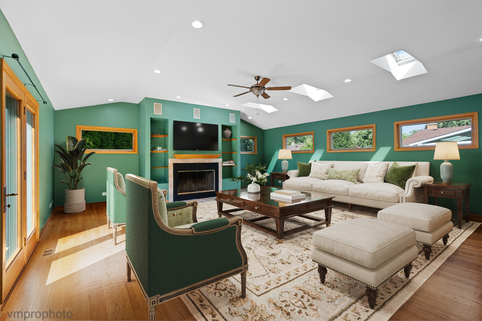 1018 E Kitson Drive, Palatine, IL 60074