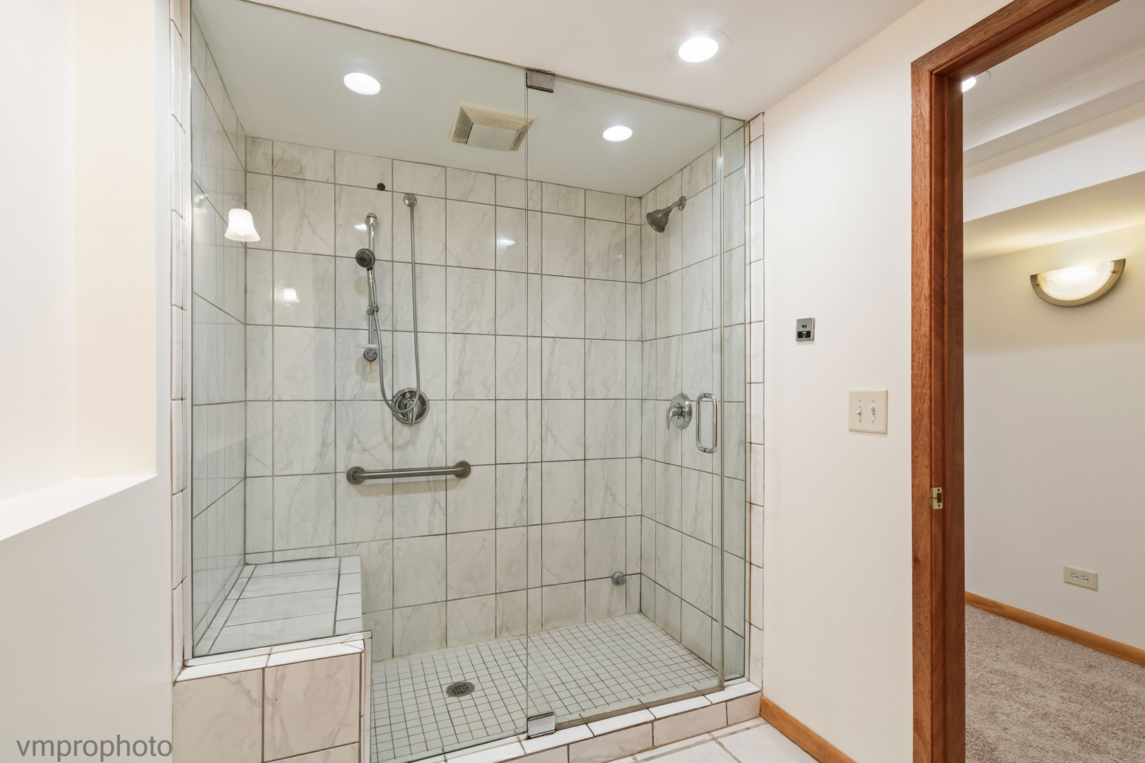 1018 E Kitson Drive, Palatine, IL 60074