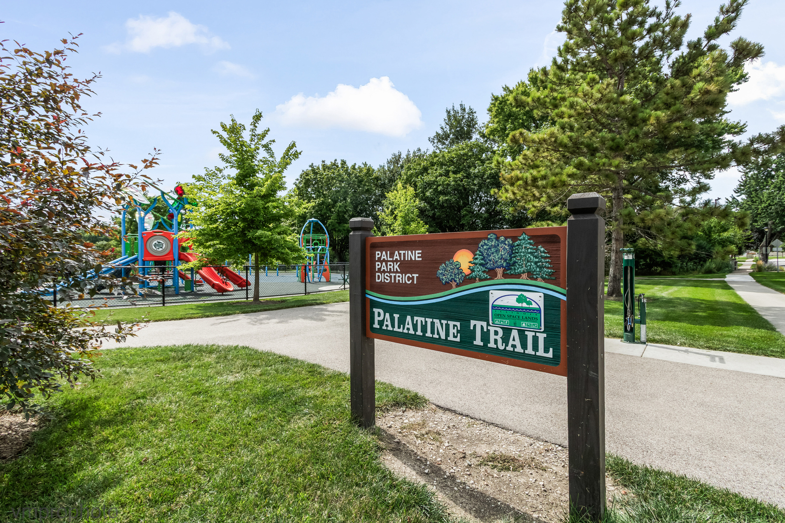 1018 E Kitson Drive, Palatine, IL 60074