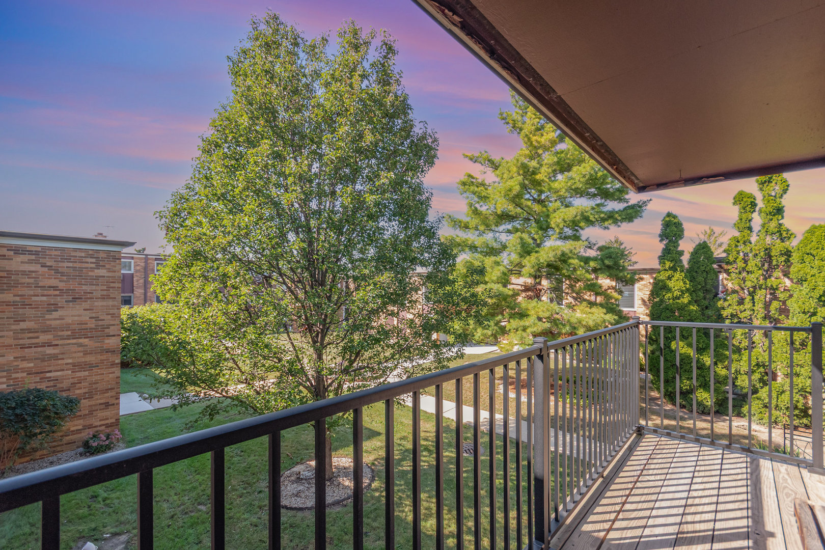 120A Collen Drive #202, Lombard, IL 60148