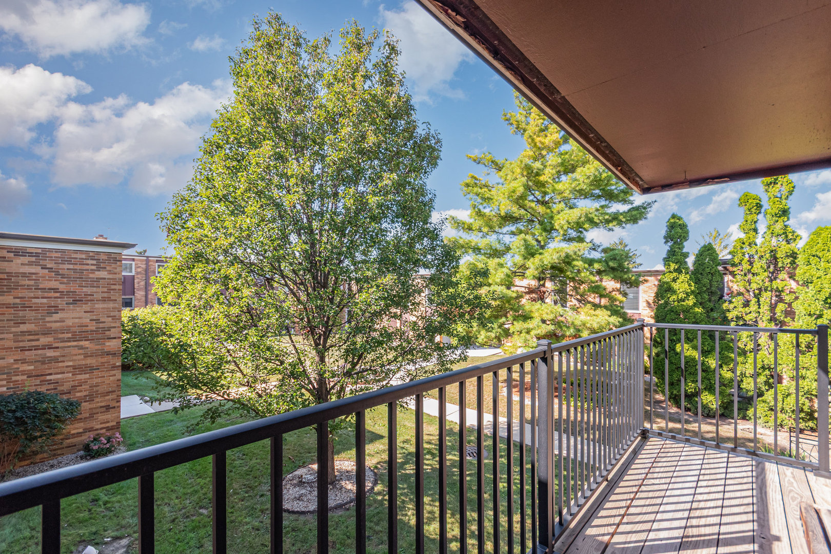 120A Collen Drive #202, Lombard, IL 60148