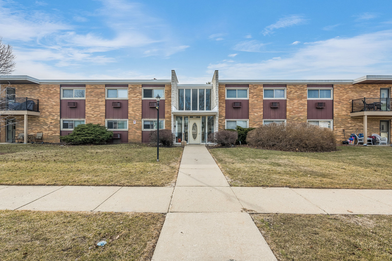 120A Collen Drive #202, Lombard, IL 60148