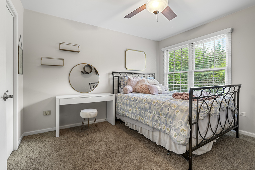 12220 Sumner Street, Lemont, IL 60439