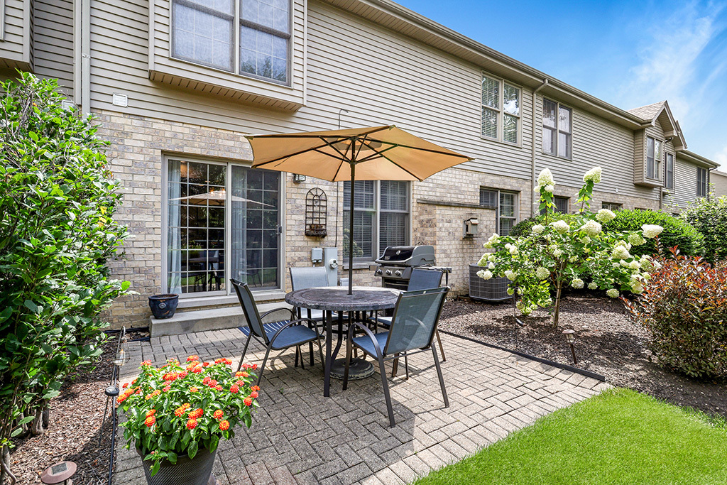 12220 Sumner Street, Lemont, IL 60439