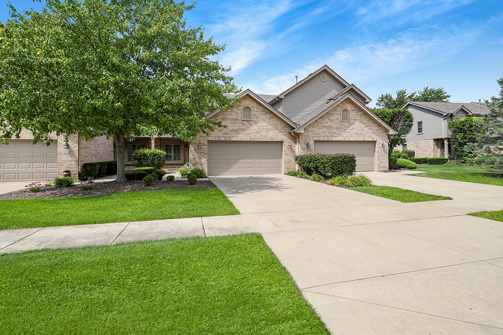 12220 Sumner Street, Lemont, IL 60439
